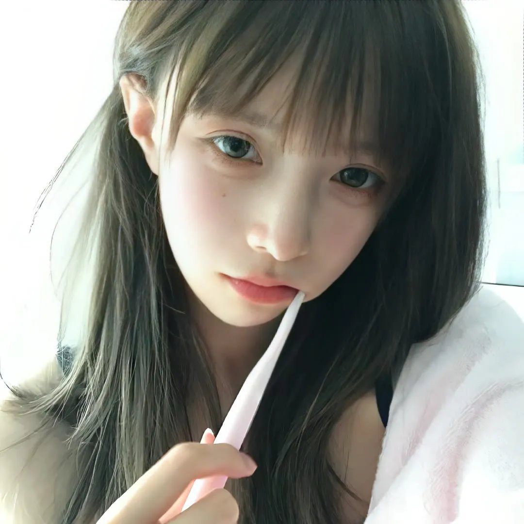 这个警察不太冷